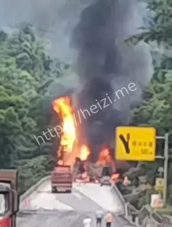 应急车道追尾