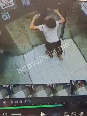 电梯门缝卡困