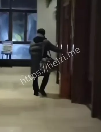 狗仔偷拍爆料