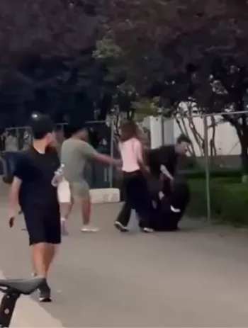 校园网恋对象卷入暴力事件