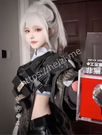 扔硬币变装麦晓雯