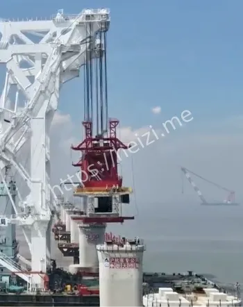 天一号运架一体船作业