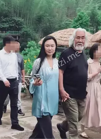 张纪中小女儿生日争议