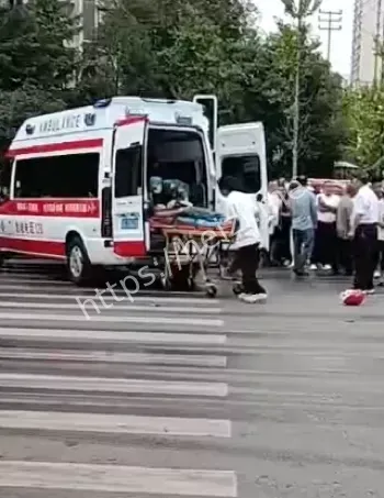 自贡交通事故1死5伤