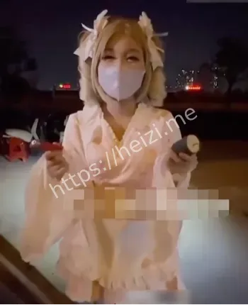 直播爆竹炸私处