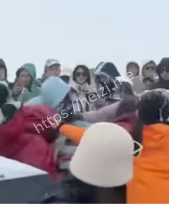 警方到场处置旅游纠纷