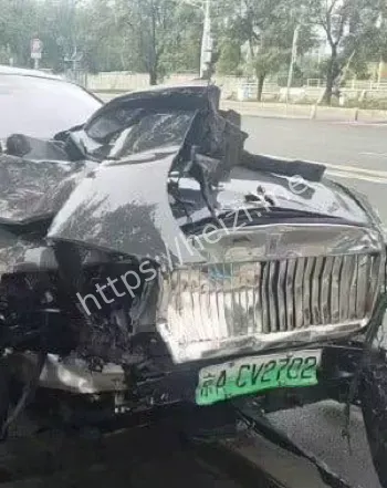 陈震逆行撞飞比亚迪