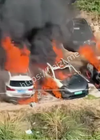 阿维塔06福建宁德自燃