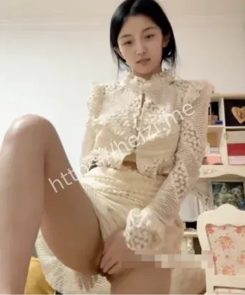 邓乔馨诗社文艺女崩塌