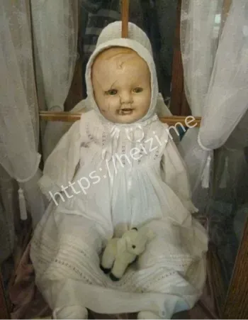 罗伯特娃娃灵异事件