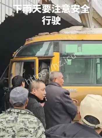 居民家损毁严重