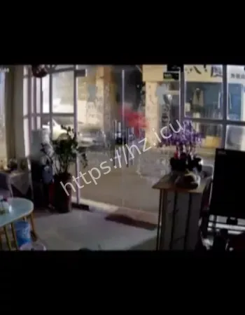 群众台球棍制服凶手