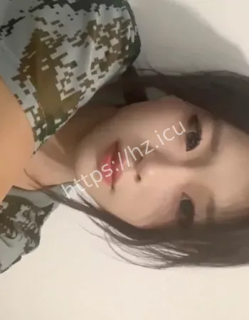 学妹背男友接活