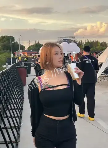 百万粉丝女神口技分析