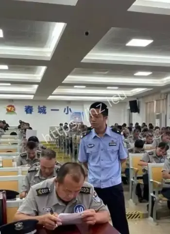 深夜暧昧聊天记录曝光