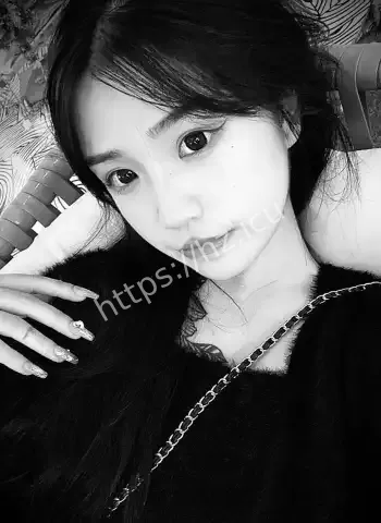 可爱精神小妹