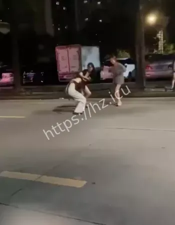 街头打架风波