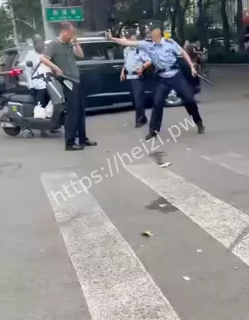 民警辣椒水攻击