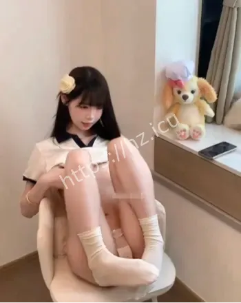 纯欲少女反差