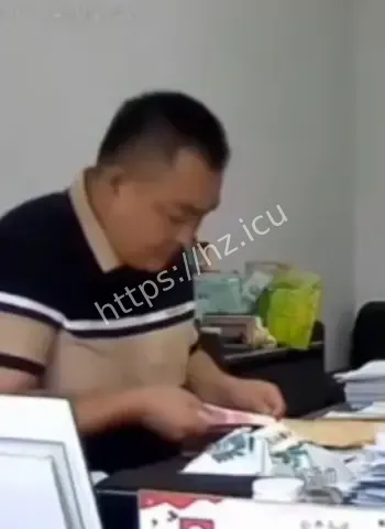 潜规则女员工监控画面曝出