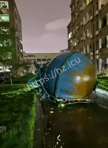罕见楔形龙卷风EF3级
