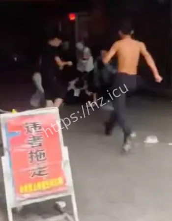 饭店门口